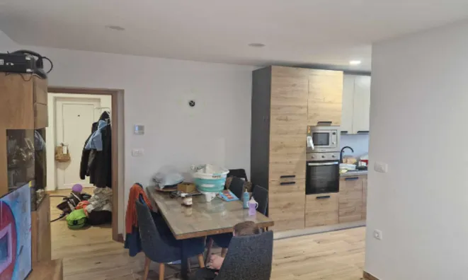 Недвижимость Четырёхкомнатная квартира в Копере: 10