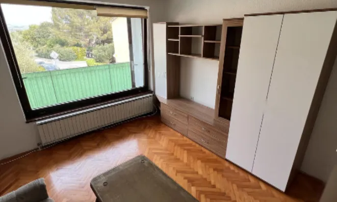 Недвижимость Трёхкомнатная квартира в Копере: 3