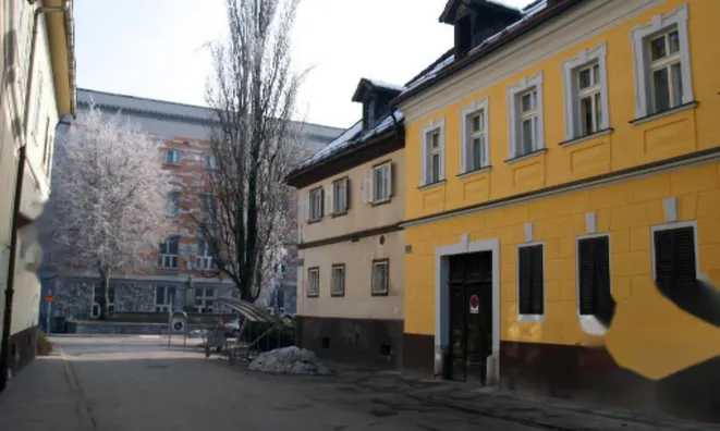 Недвижимость Трёхкомнатная квартира в центре: 10