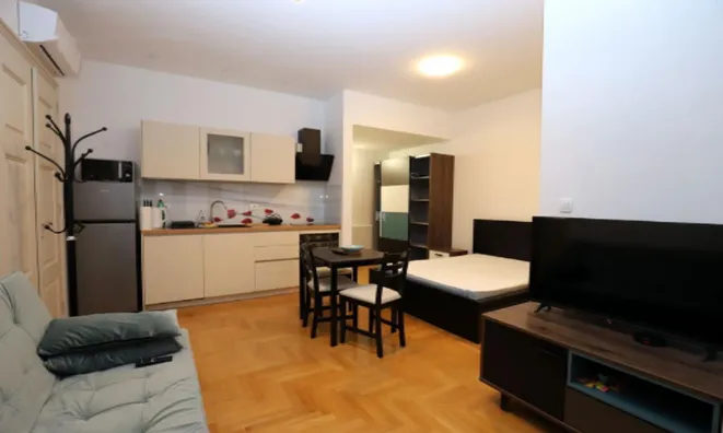 Недвижимость Дом, Старая Любляна: 13