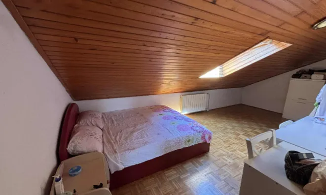Недвижимость Дом, Любляна, Бежиград, Чрнуче: 17