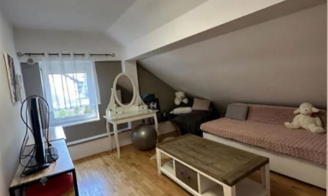 Недвижимость Дом, Любляна, Вич.: 15