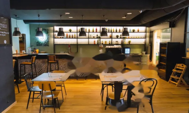 Недвижимость Коммерческое помещение в центре: 4