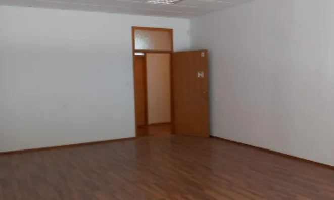 Недвижимость Офисное помещение в Шишке: 3