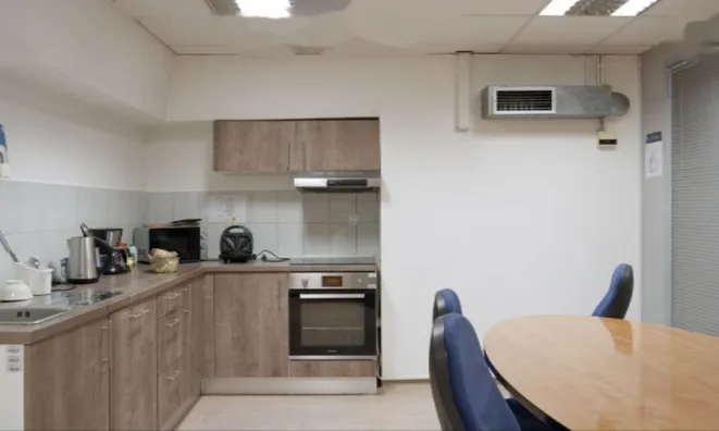 Недвижимость Офисное помещение Шишка: 8