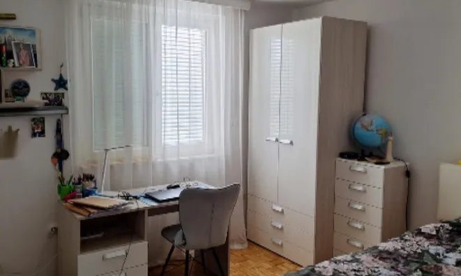 Недвижимость Квартира, 3 комнаты Копер: 4
