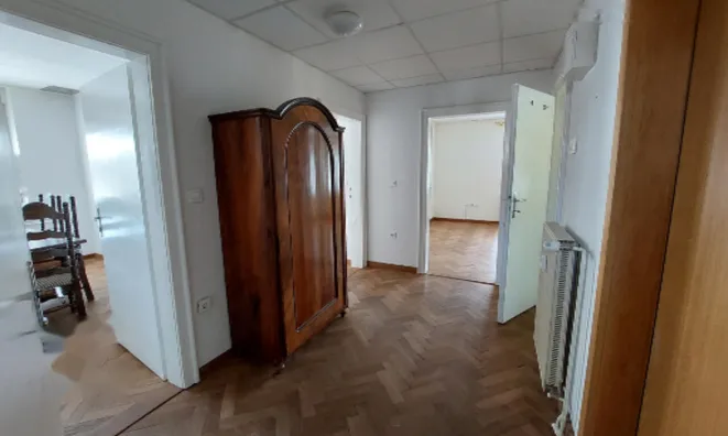 Недвижимость Дом в Новом Любляне: 3