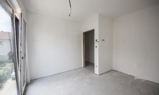 Недвижимость Квартира, 3 комнаты, Ново Поле: 52
