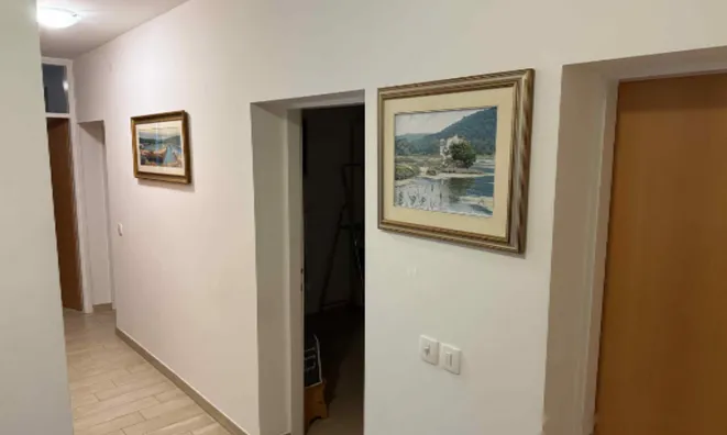 Недвижимость Квартира, 5 и более комнат Ванганель: 19