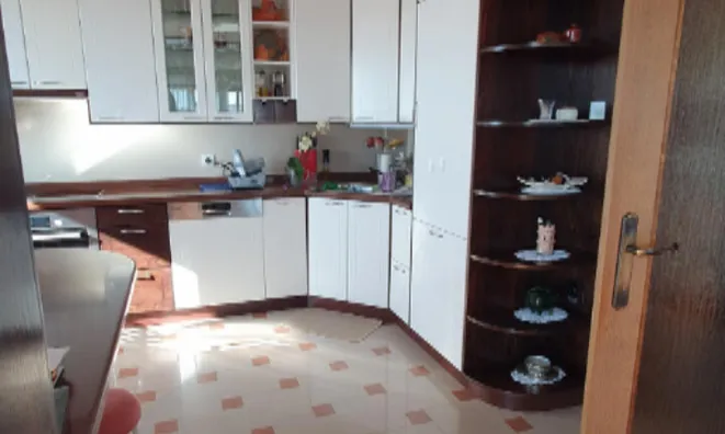 Недвижимость Двухэтажный дом в Курте: 8