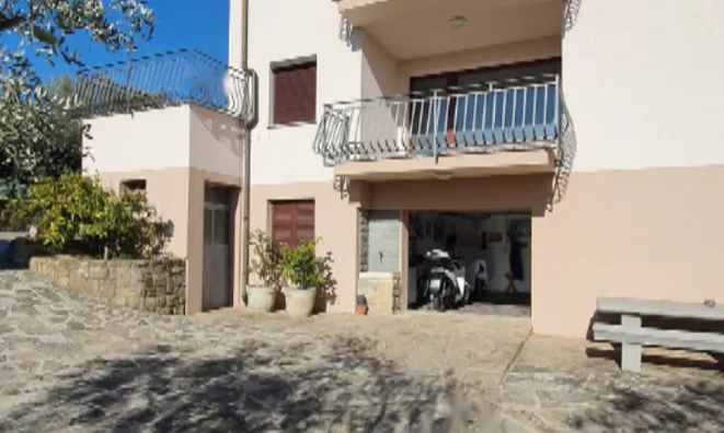 Недвижимость Двухэтажный дом в Курте: 16