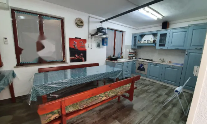 Недвижимость Двухэтажный дом в Курте: 19