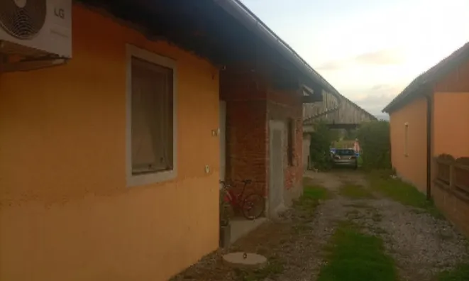 Недвижимость Дом с террасой Бреге: 5