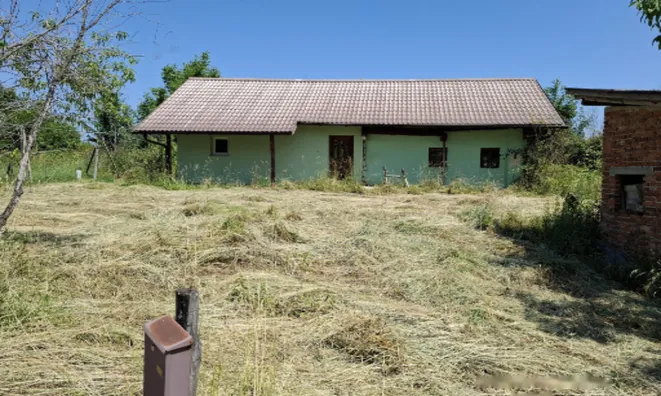 Недвижимость Дом в Винтаровцах: 1