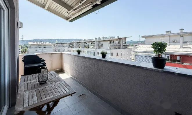 Недвижимость Четырёхкомнатная квартира Брод: 12