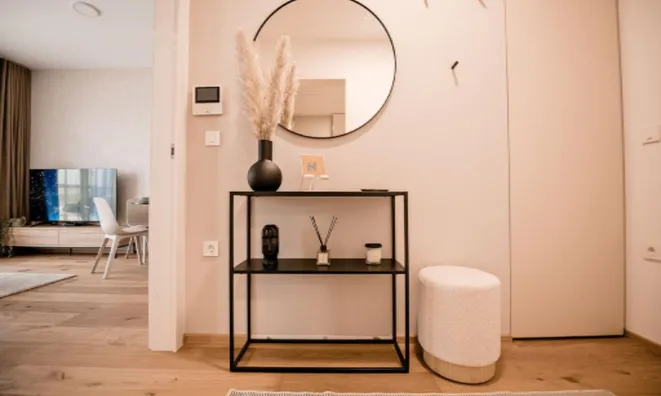 Недвижимость Квартира 2-комнатная Центр: 1