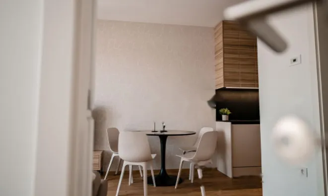 Недвижимость Квартира 2-комнатная Центр: 4