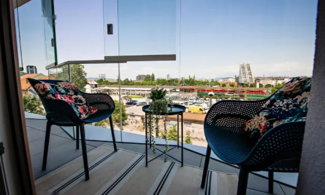 Недвижимость Квартира 2-комнатная Центр: 12