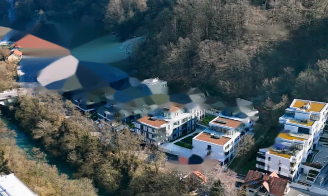 Недвижимость Трехкомнатная квартира в центре: 2