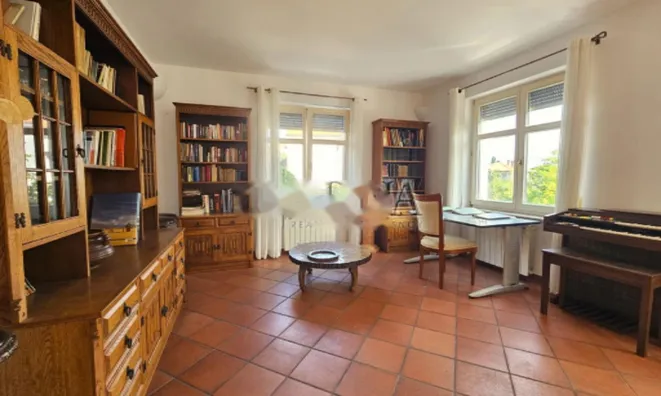 Недвижимость Дом в Изоле: 14