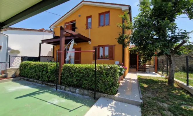 Недвижимость Дом, Сеча: 19