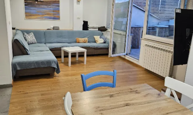 Недвижимость Двухкомнатная квартира Сежана: 1