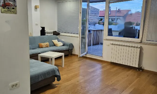 Недвижимость Двухкомнатная квартира Сежана: 6