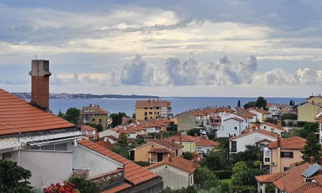 Недвижимость Двухкомнатная квартира Сежана: 30