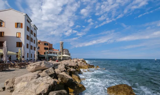 Недвижимость Пятикомнатная квартира в Пиране: 1