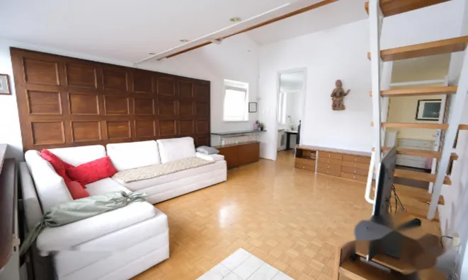 Недвижимость Квартира 4,5 комнаты Бежиград: 6