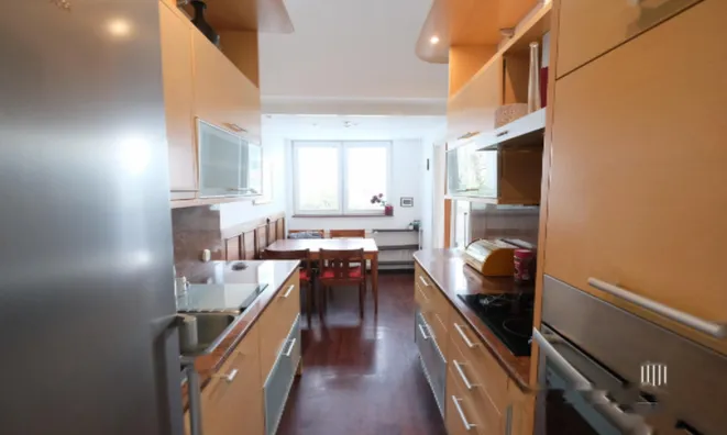 Недвижимость Квартира 4,5 комнаты Бежиград: 8