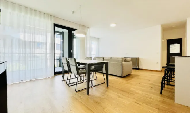 Недвижимость Квартира, 3 комнаты, Центр: 3