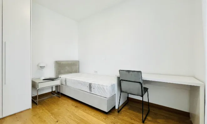 Недвижимость Квартира, 3 комнаты, Центр: 13