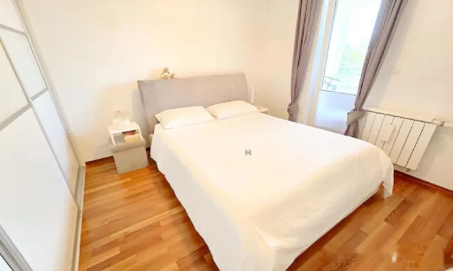 Недвижимость Новое трёхкомнатное жильё Коломбан: 6