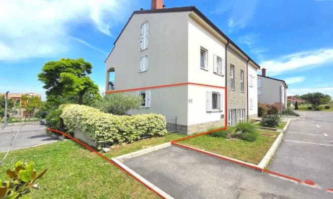 Недвижимость Новое трёхкомнатное жильё Коломбан: 12