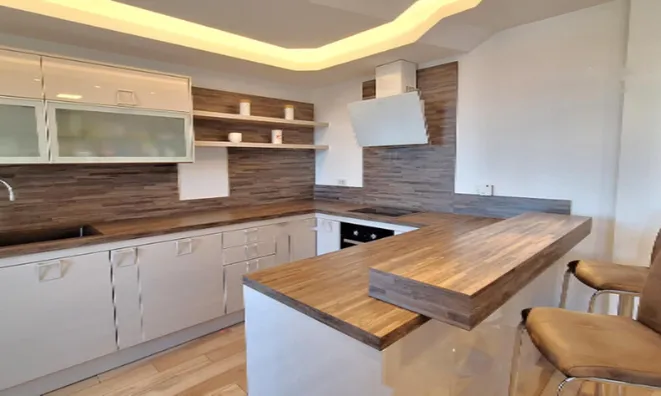 Недвижимость Двухкомнатная квартира Коломбан: 7