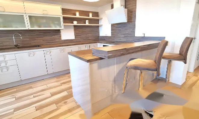 Недвижимость Двухкомнатная квартира Коломбан: 10