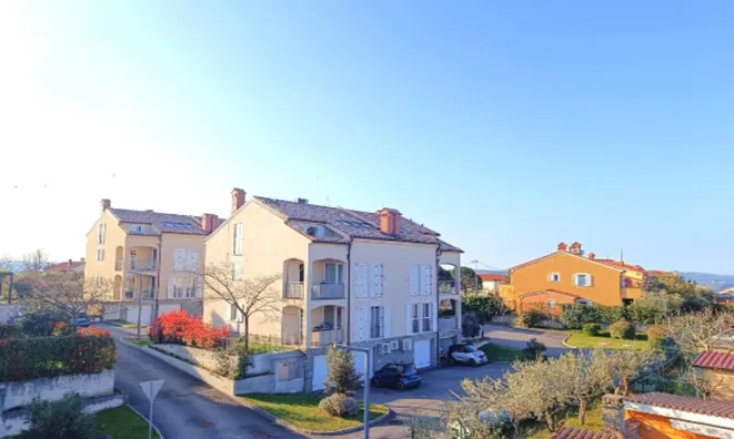 Недвижимость Двухкомнатная квартира Коломбан: 23