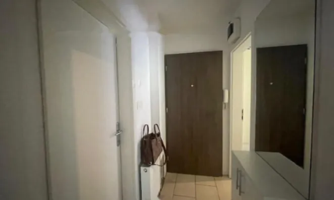 Недвижимость Однокомнатная квартира в Сежане: 2