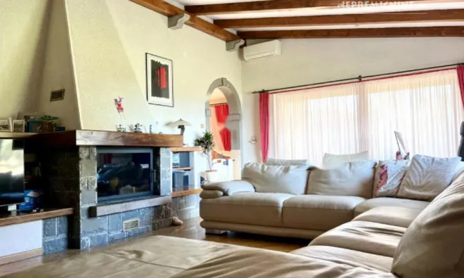 Недвижимость Дом, Помьян: 21