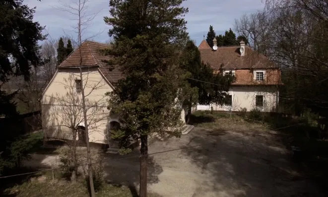 Недвижимость Замок Трате — Императорские конюшни XIX века: 4