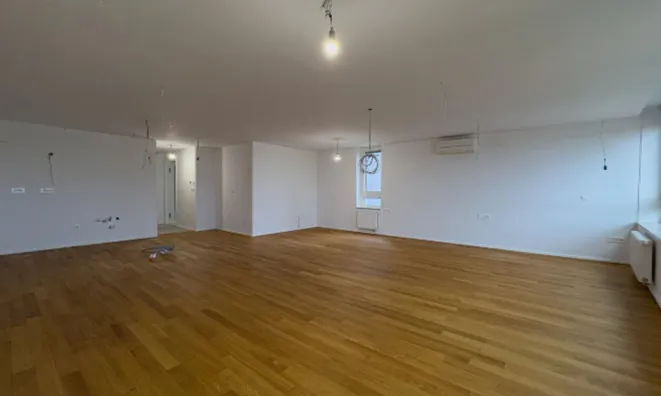 Недвижимость Двухкомнатная квартира в Бежиграде: 1