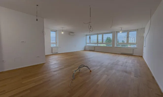 Недвижимость Двухкомнатная квартира в Бежиграде: 4