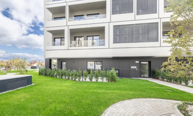 Недвижимость Квартира 1,5 комнаты Новая БС 3: 3