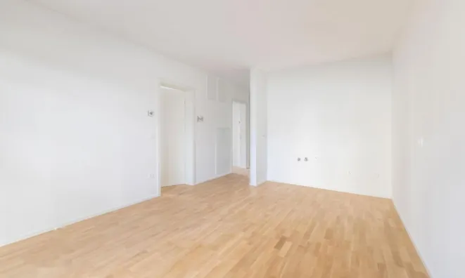 Недвижимость Квартира 1,5 комнаты Новая БС 3: 5