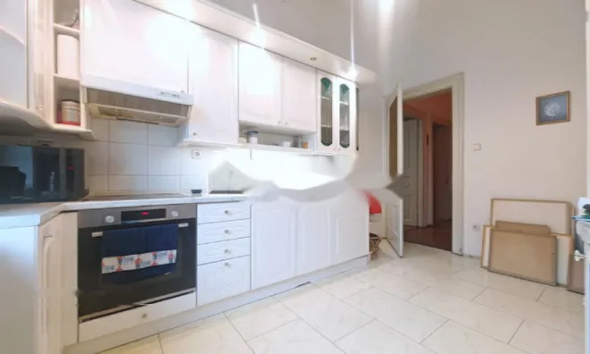 Недвижимость Квартира, 2 комнаты ТАБОР: 15