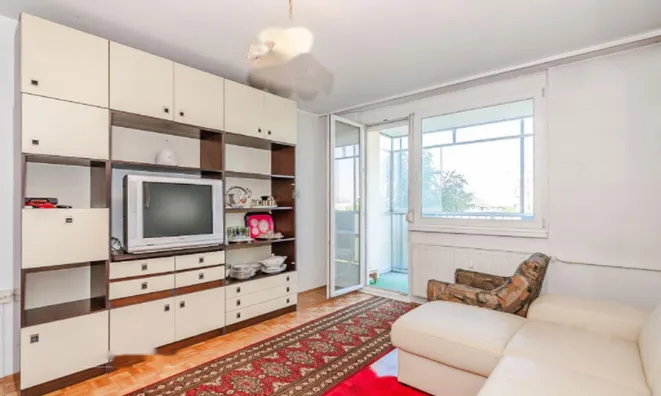 Недвижимость Двухкомнатная квартира Мосте: 1