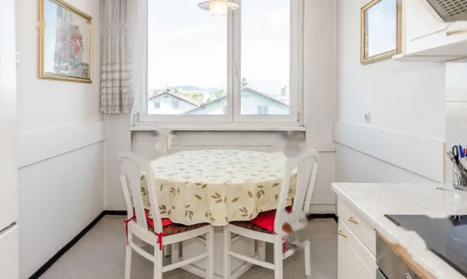 Недвижимость Двухкомнатная квартира Мосте: 12