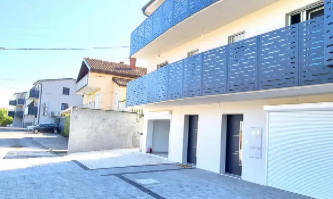 Недвижимость Четырехкомнатная квартира Кампель и студия: 2