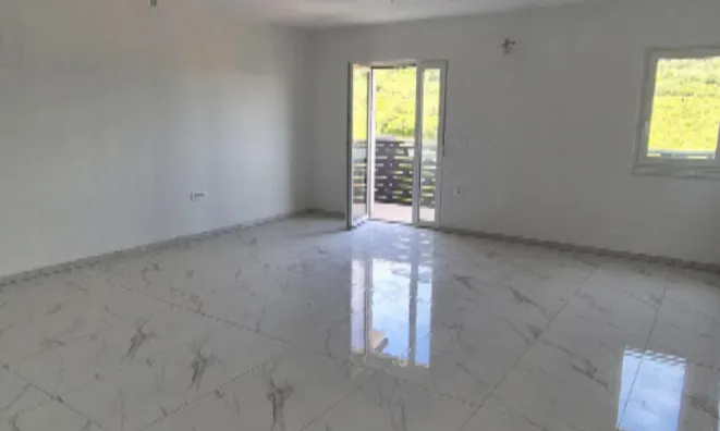 Недвижимость Четырехкомнатная квартира Кампель и студия: 3